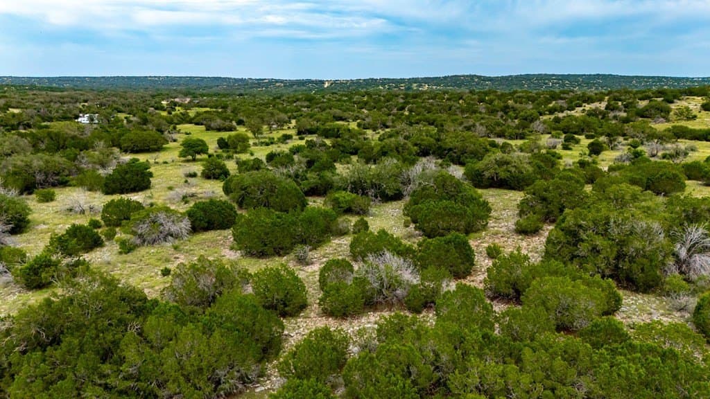 25.66 acres in Edwards County - photo 15