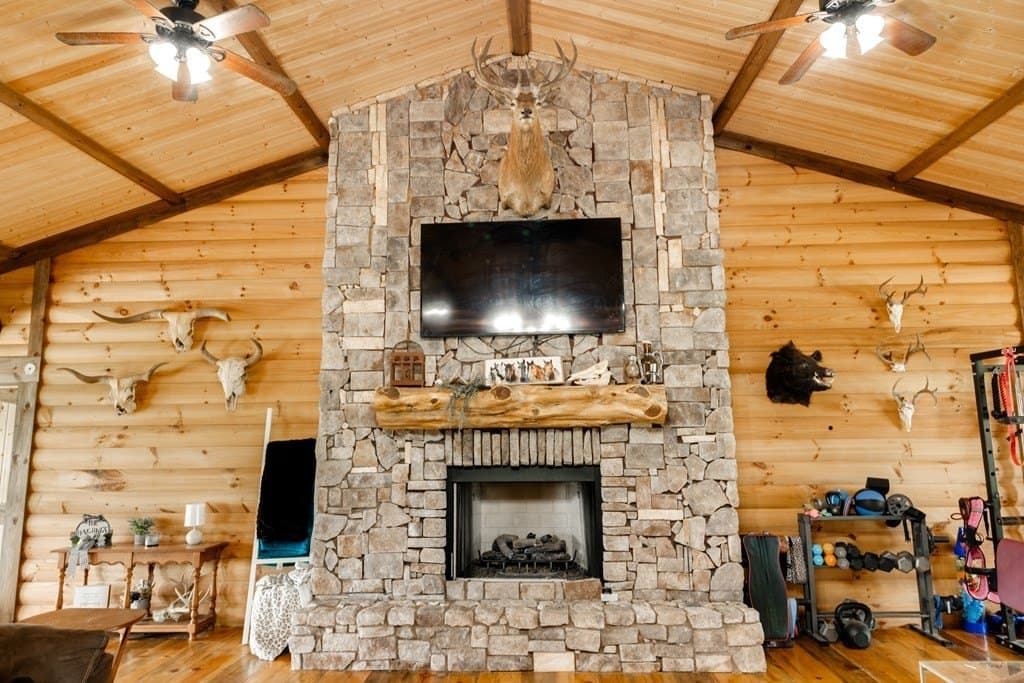 60.73 acres in ANDERSON County - photo 9