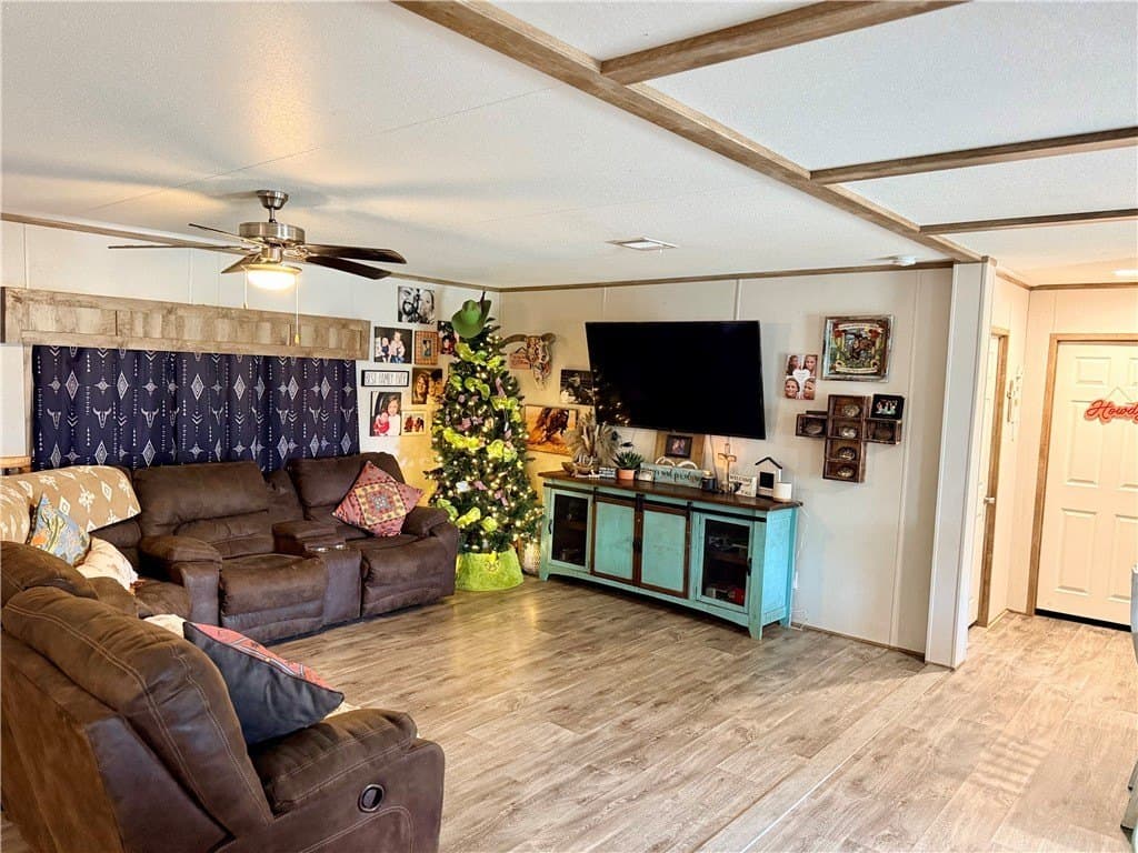 15.98 acres in Atascosa County gallery image 3