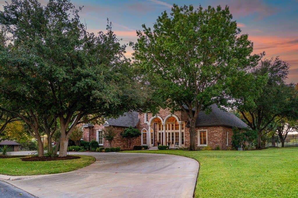 10 acres in San Saba County gallery image 3