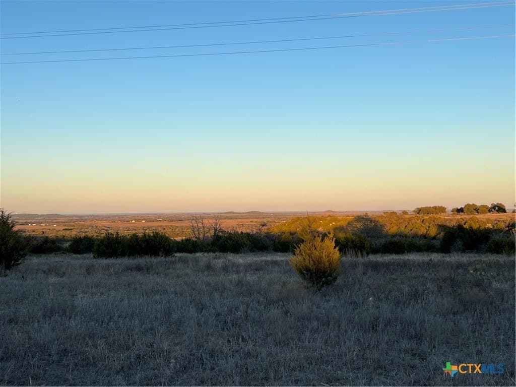 10 acres in Lampasas County