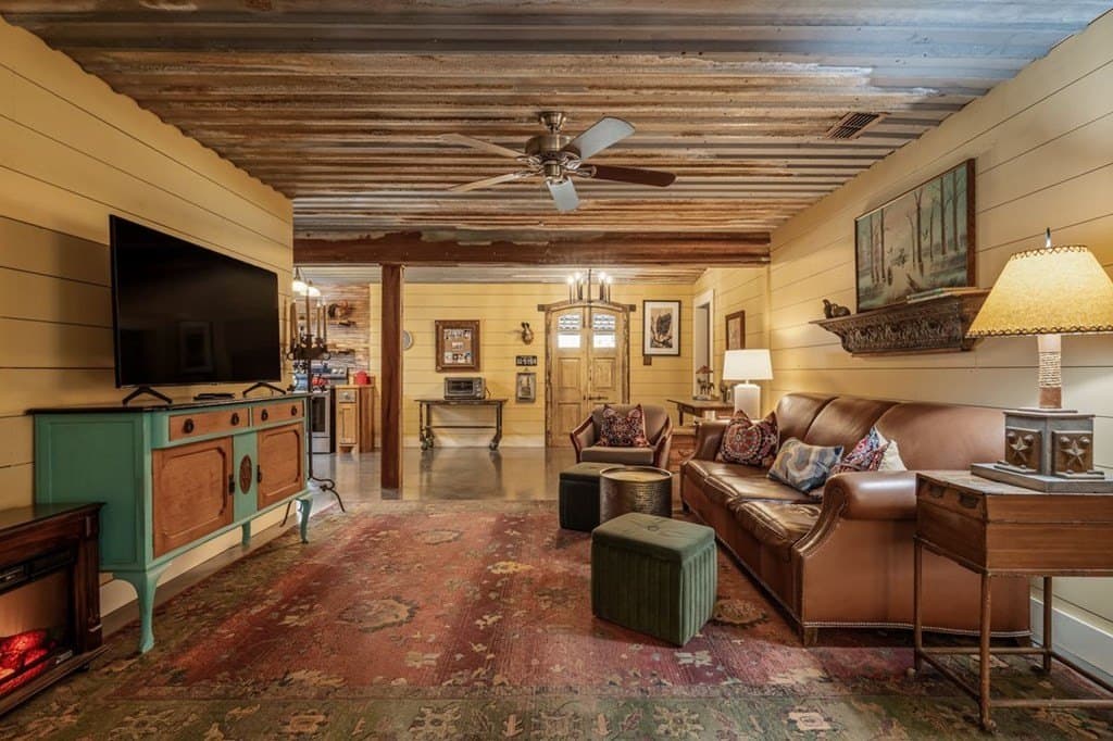 13.89 acres in Gillespie County - photo 20