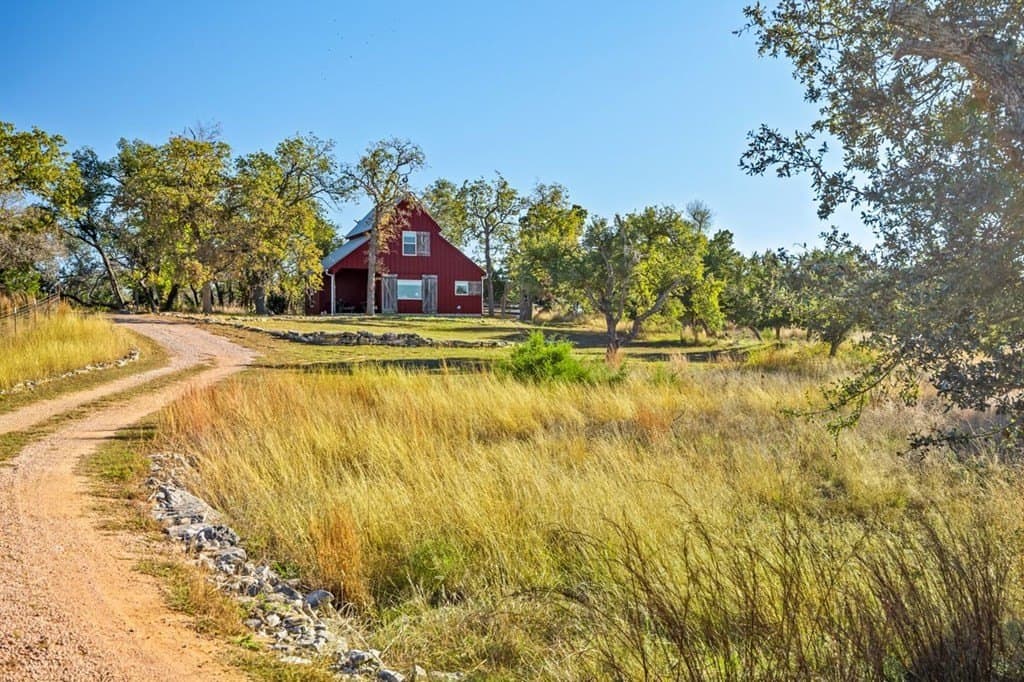 13.89 acres in Gillespie County - photo 42