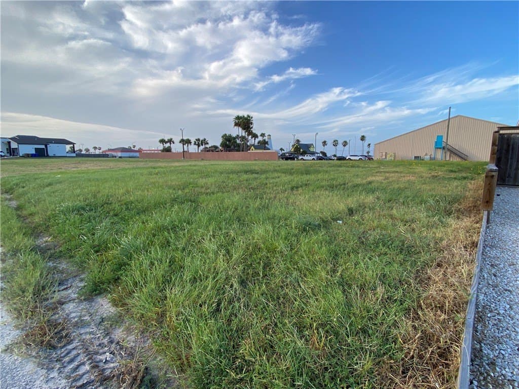 0.27 acres in Nueces County - photo 3