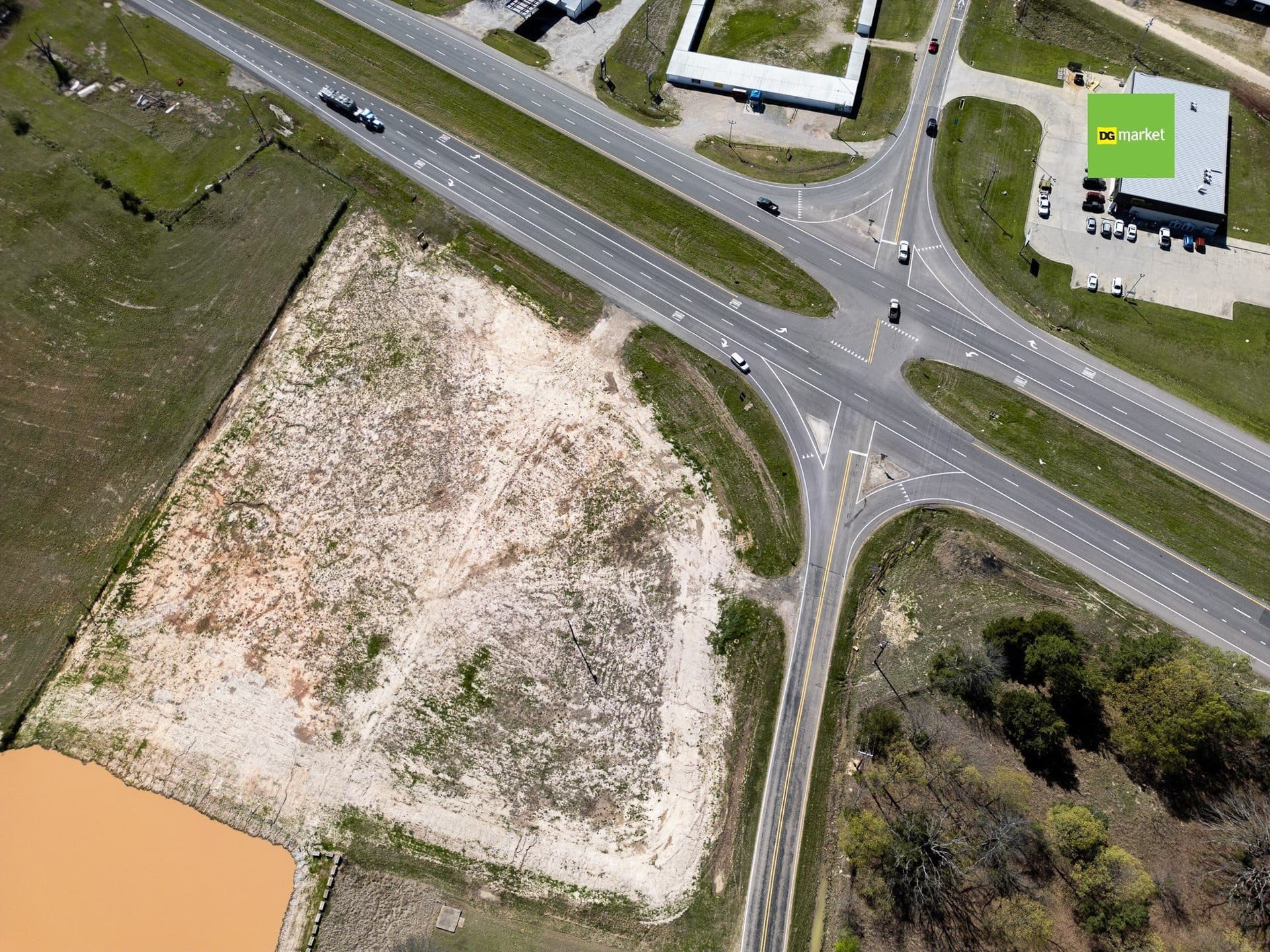 3.67 acres in Lamar County gallery image 3