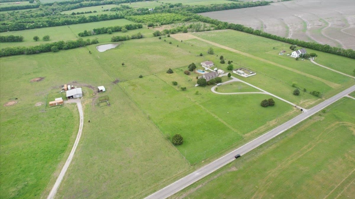 19.98 acres in Grayson County - photo 8