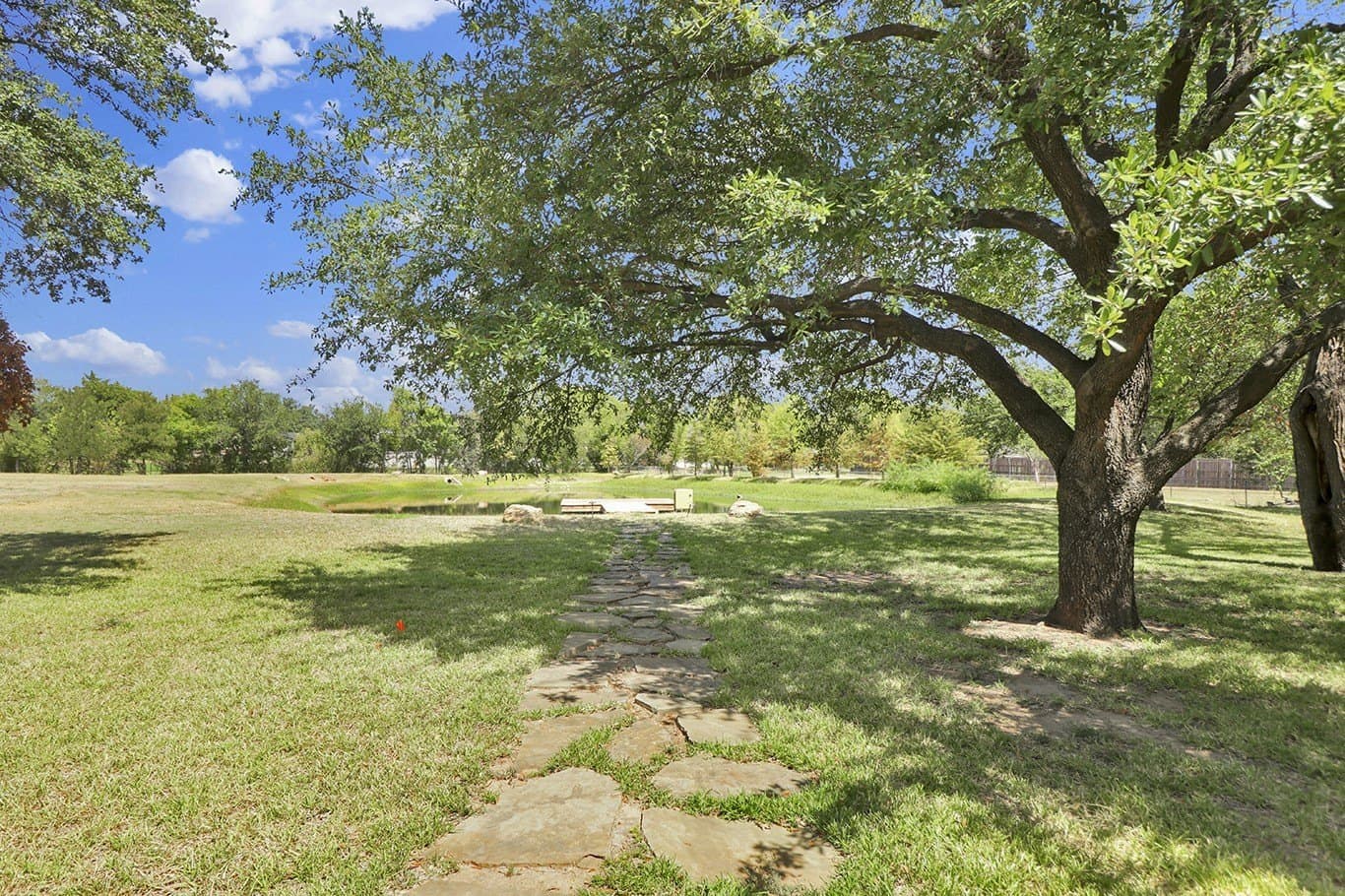 1 acres in Tarrant County - photo 3