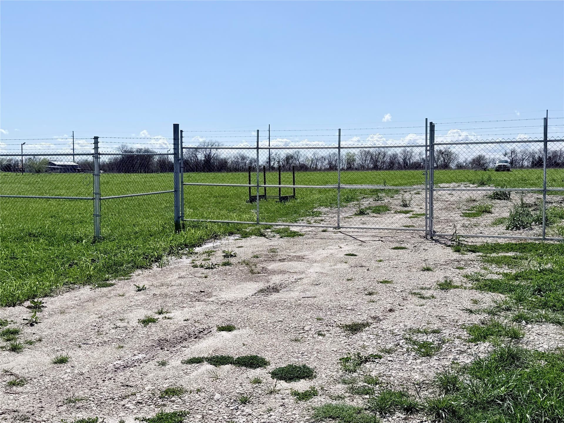 8.06 acres in Navarro County - photo 6