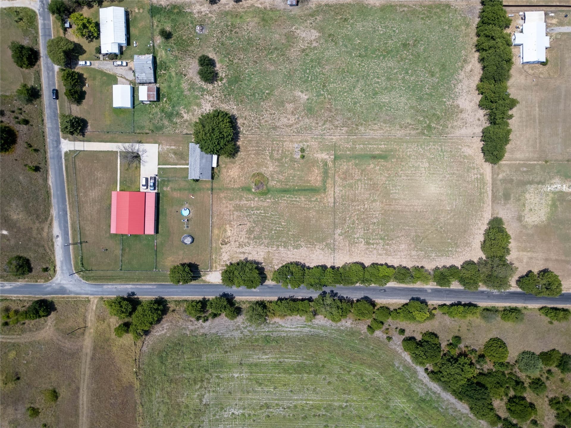 1.05 acres in Ellis County - photo 3