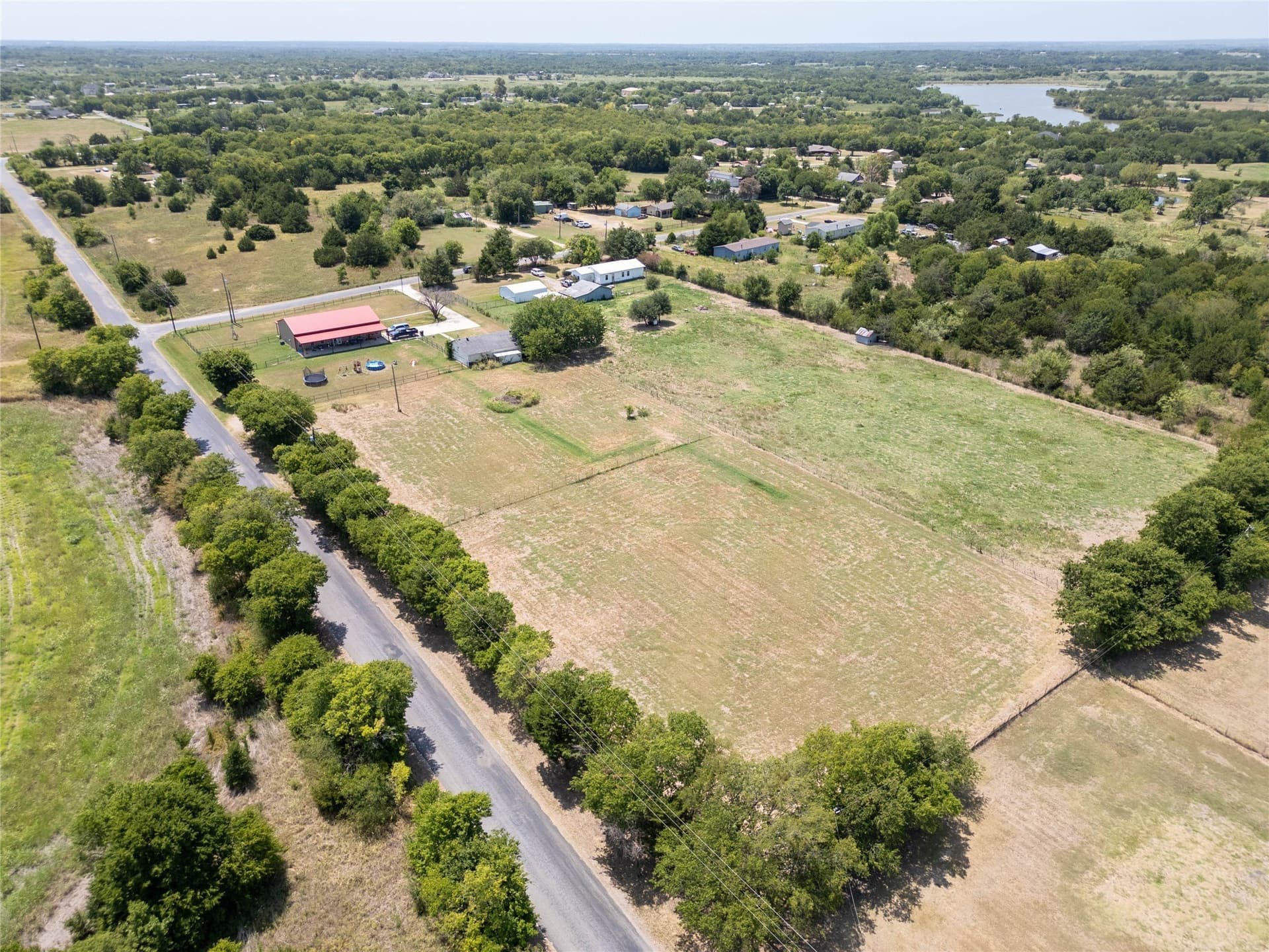 1.05 acres in Ellis County - photo 7