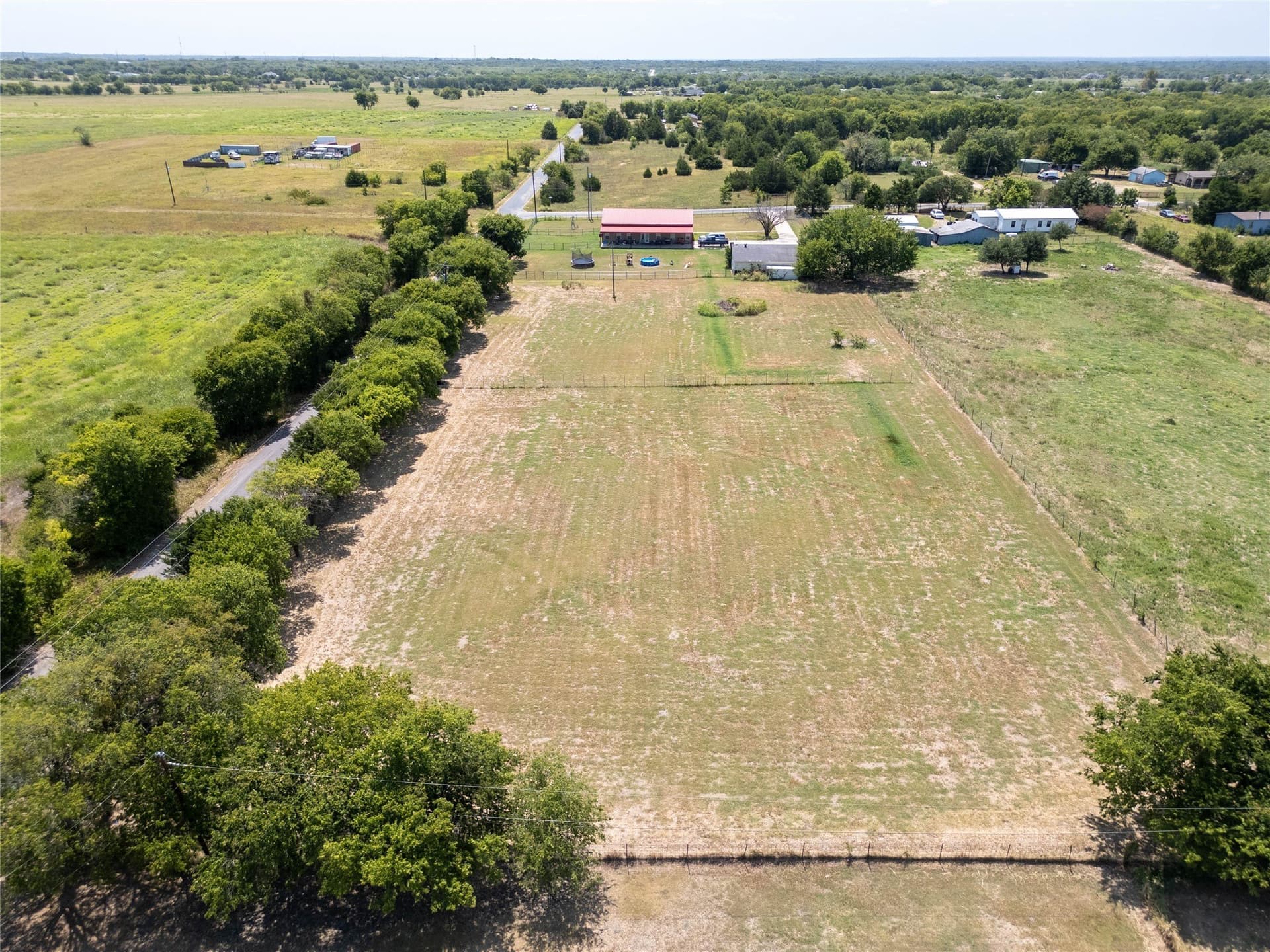 1.05 acres in Ellis County - photo 2