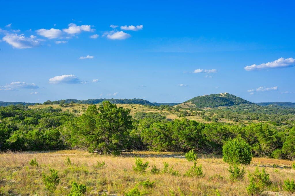145.54 acres in Bandera County - photo 4