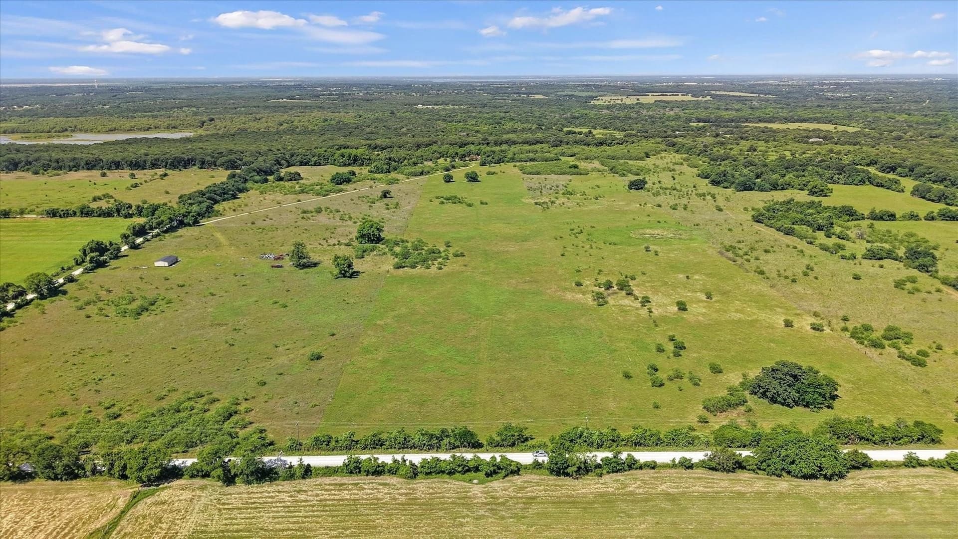 19.71 acres in Hill County - photo 8