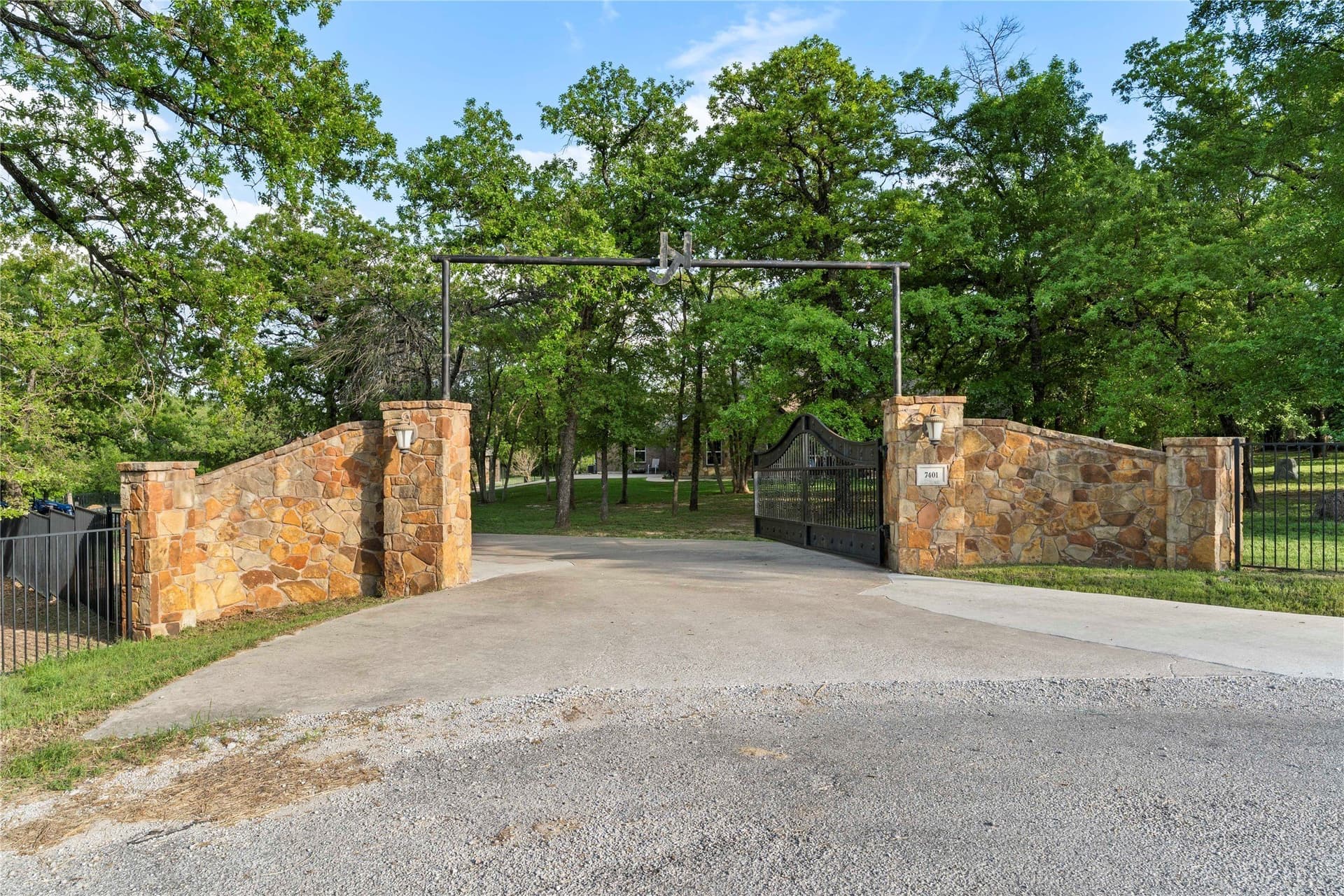 10.24 acres in Tarrant County featured view