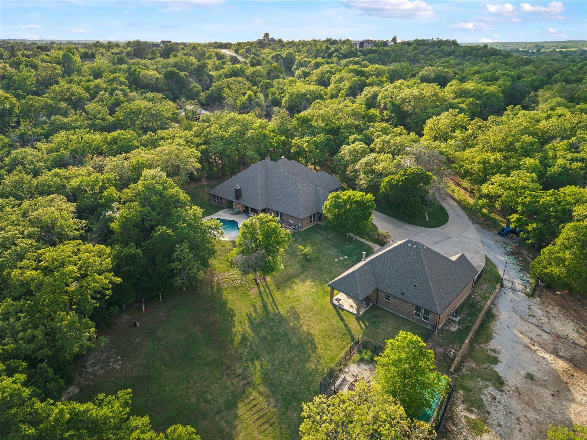 10.24 acres in Tarrant County gallery image 3