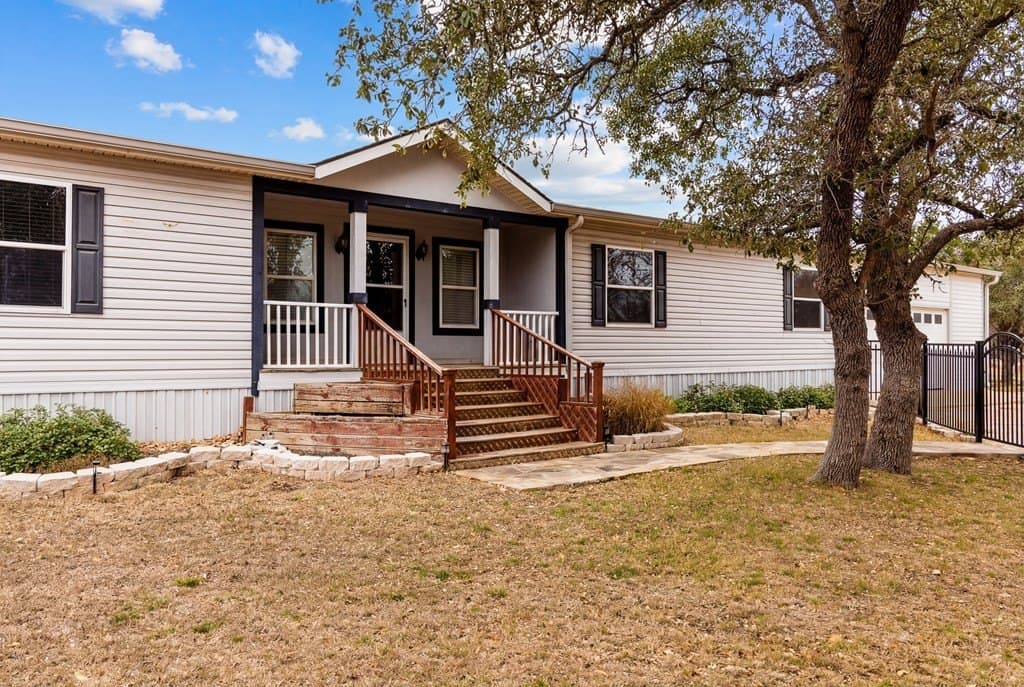 15.52 acres in Kerr County featured view