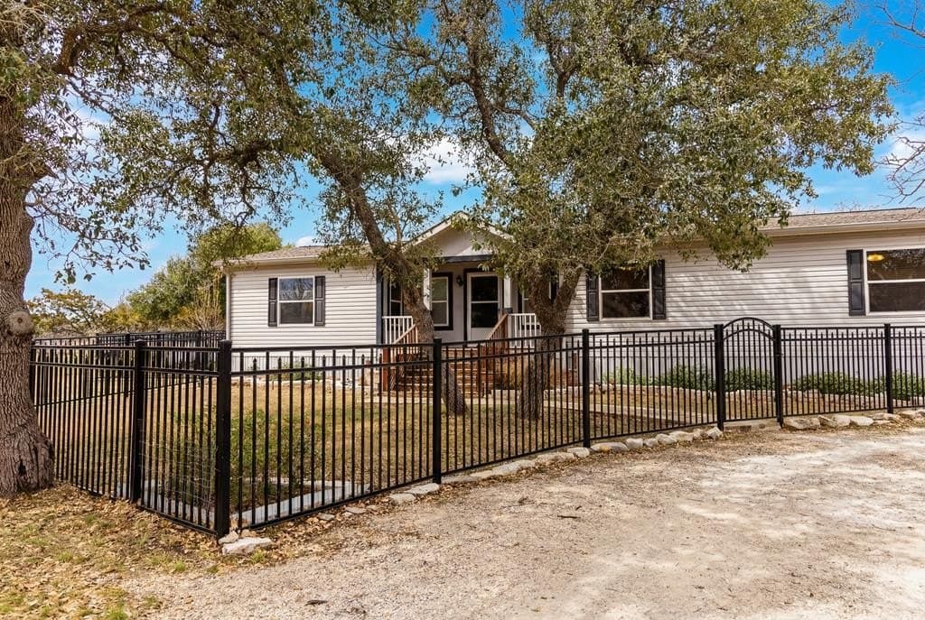 15.52 acres in Kerr County