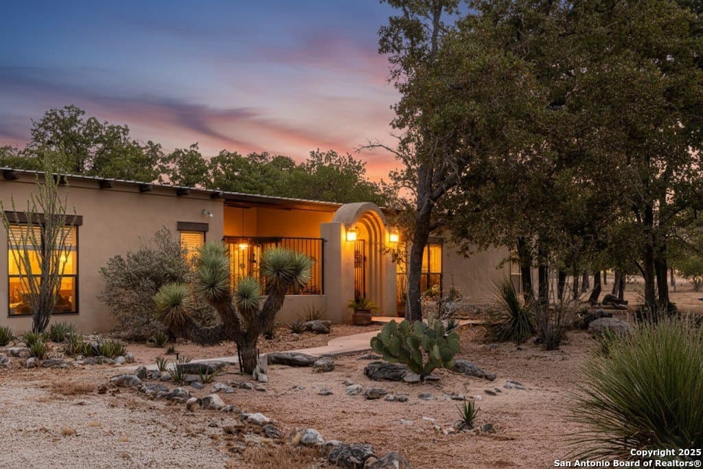 17.65 acres in Bandera County gallery image 2