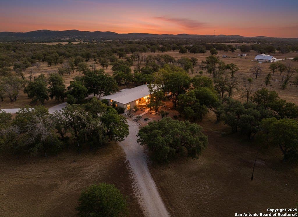 17.65 acres in Bandera County