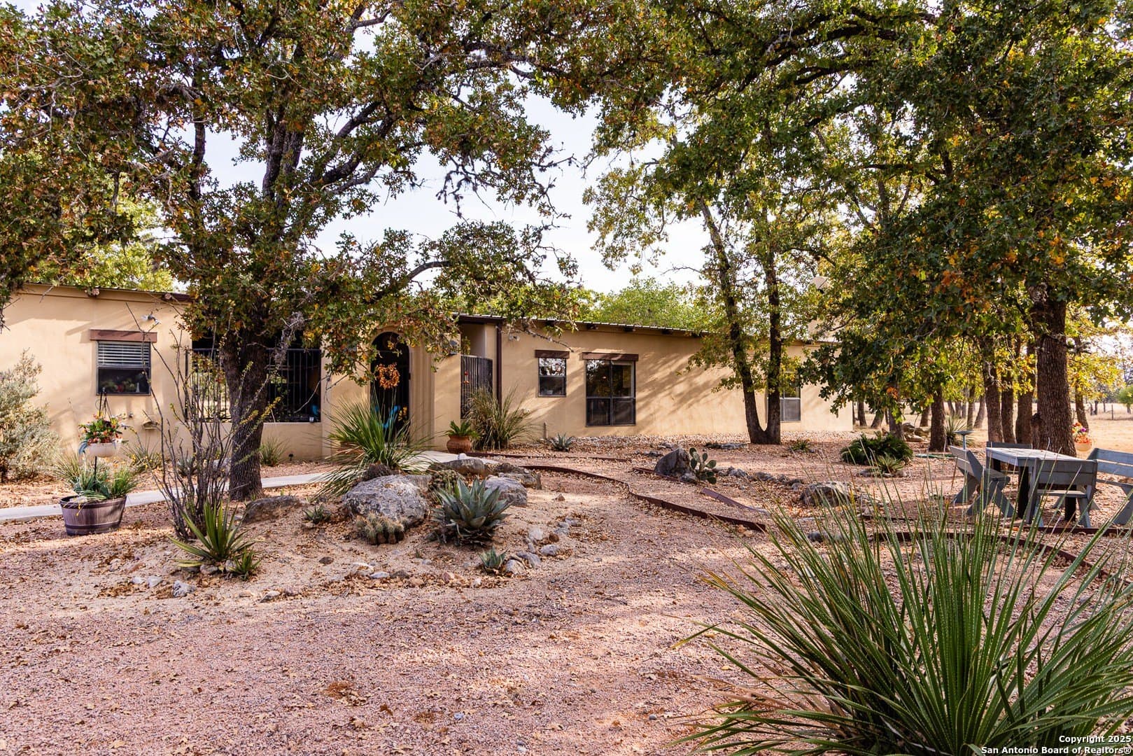 17.65 acres in Bandera County gallery image 3