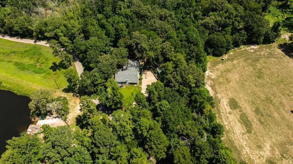 100 acres in ANDERSON County - photo 9