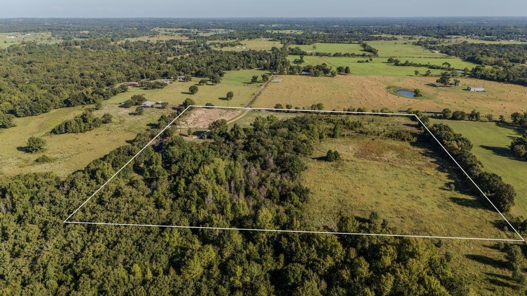 23.97 acres in Henderson County - photo 58