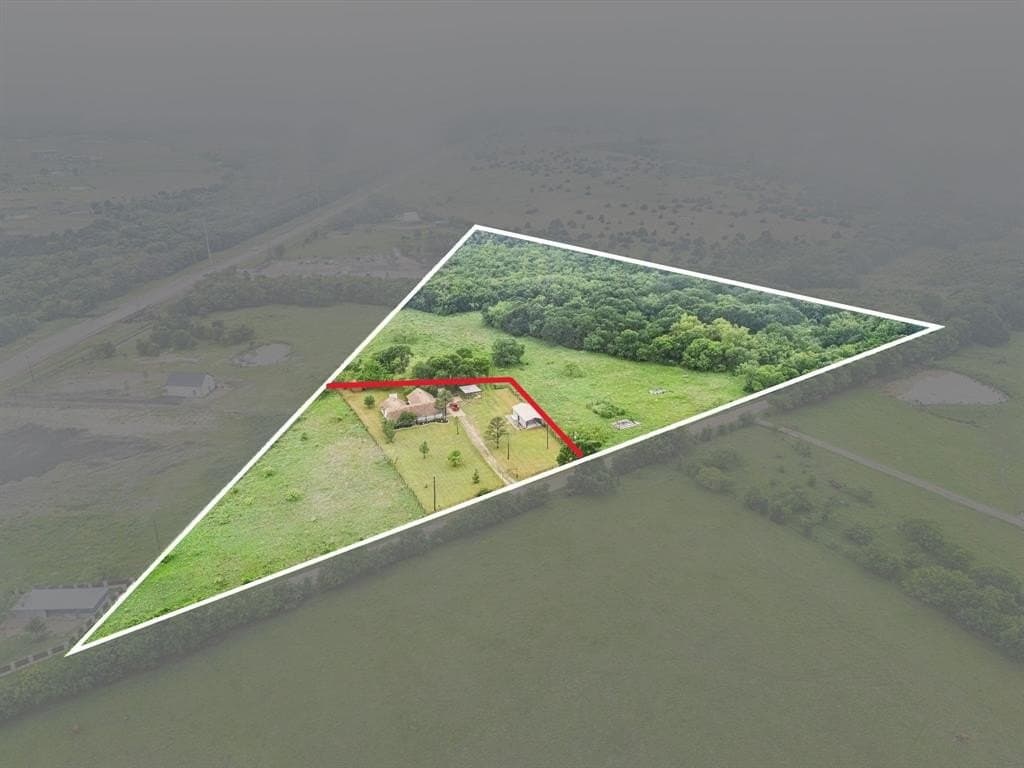 10 acres in Hunt County