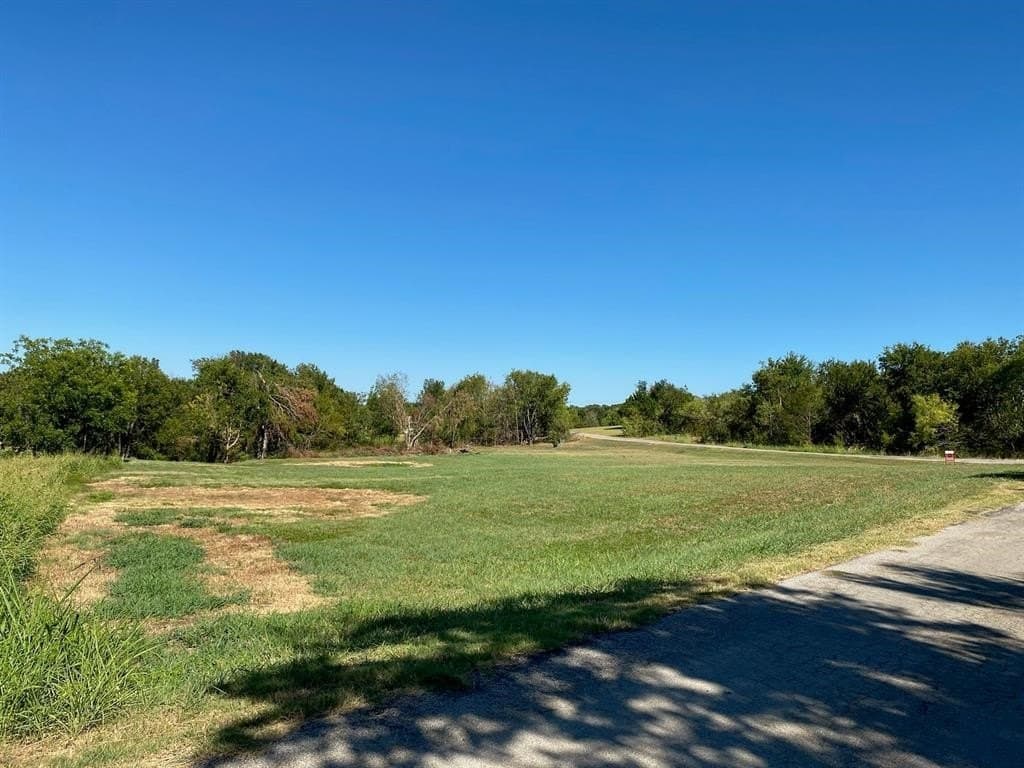 0.61 acres in Navarro County - photo 12