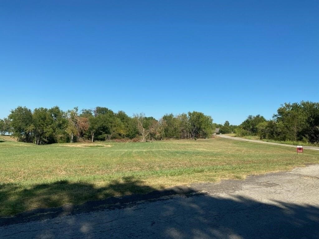 0.61 acres in Navarro County - photo 13