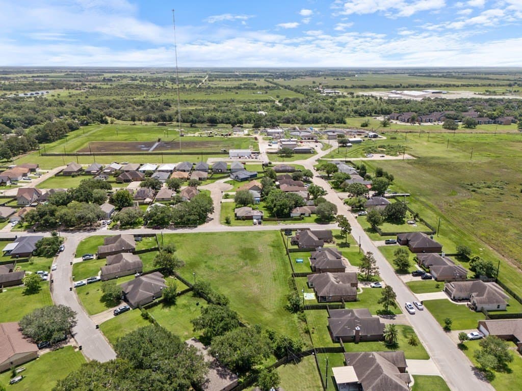 1.04 acres in Bay City County - photo 6