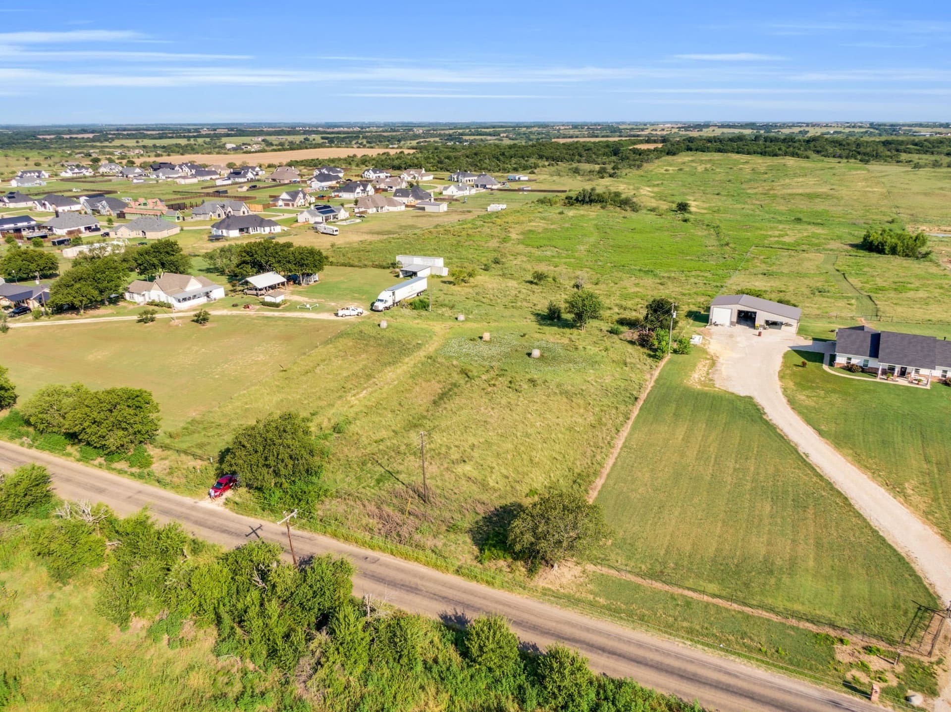 25.64 acres in Ellis County - photo 9
