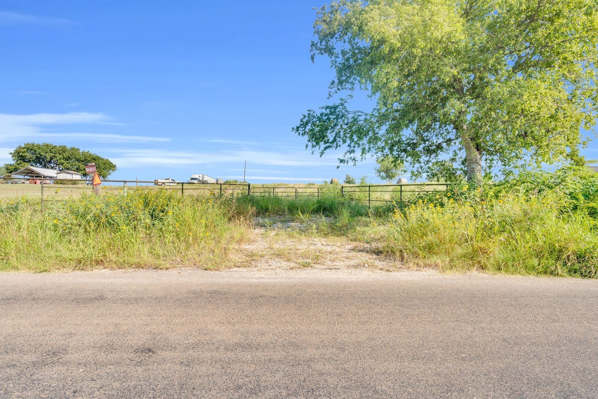 25.64 acres in Ellis County - photo 15