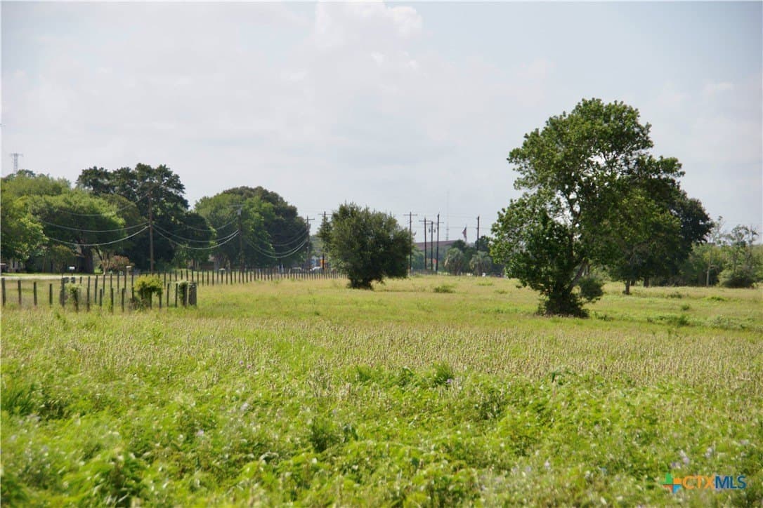 349.62 acres in Victoria County - photo 42