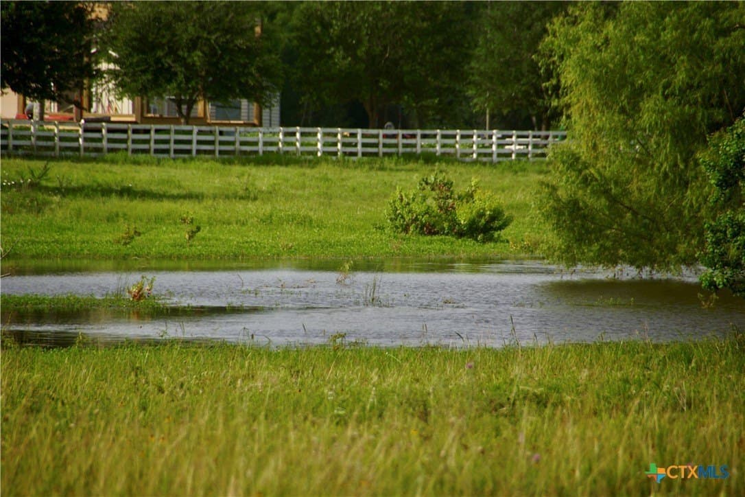 349.62 acres in Victoria County - photo 26