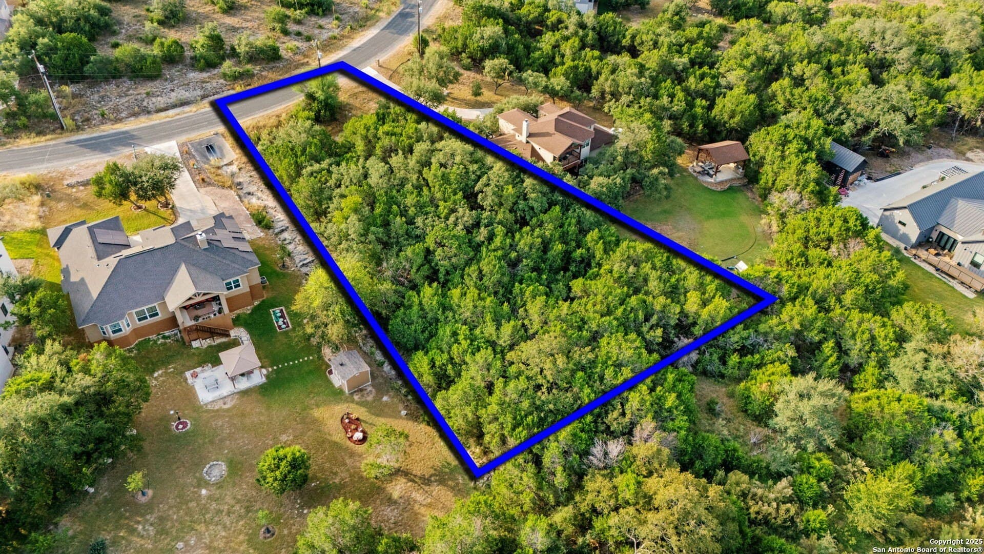 0.83 acres in Bexar County gallery image 4
