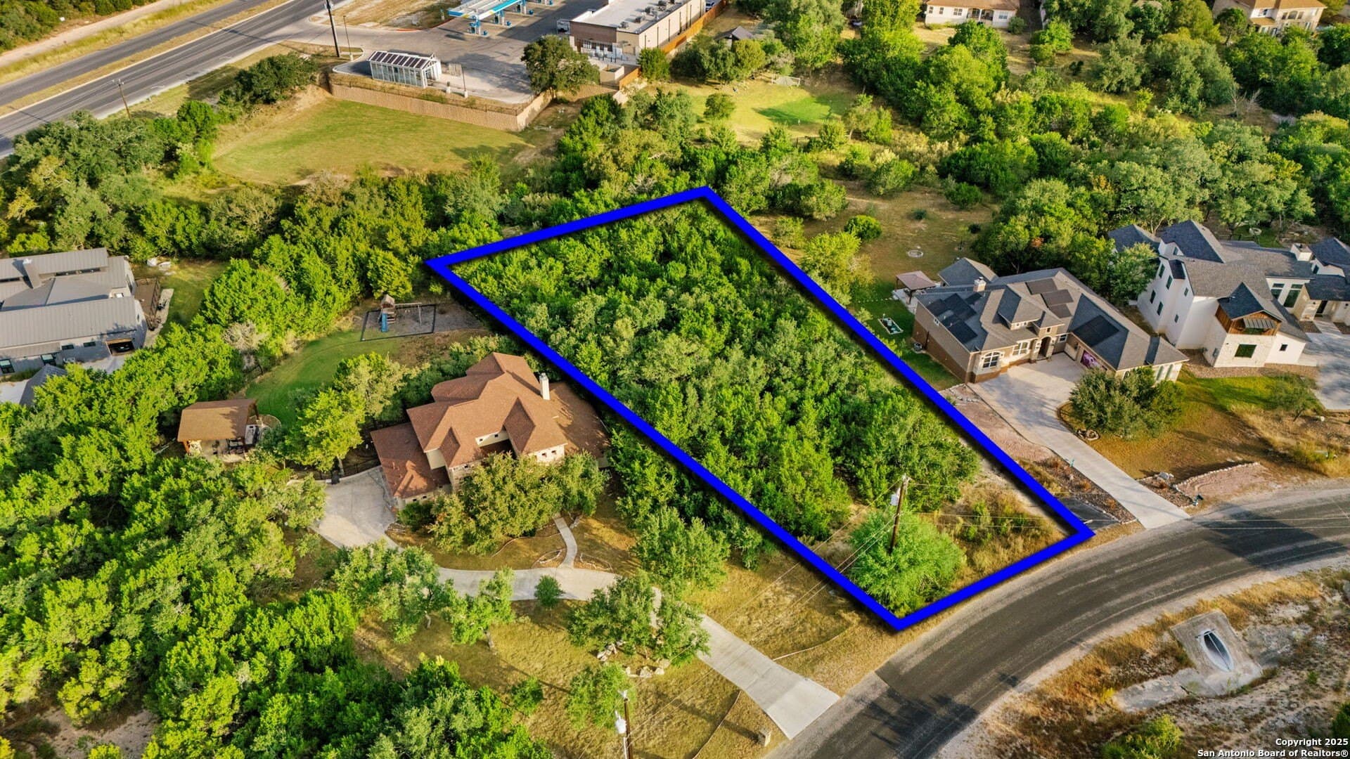 0.83 acres in Bexar County gallery image 2