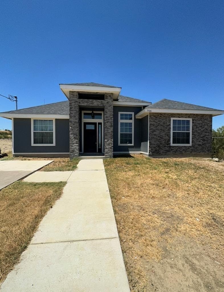 11,000 acres in Maverick County