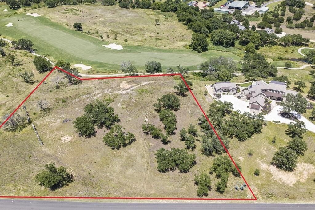 4.01 acres in Gillespie County - photo 4