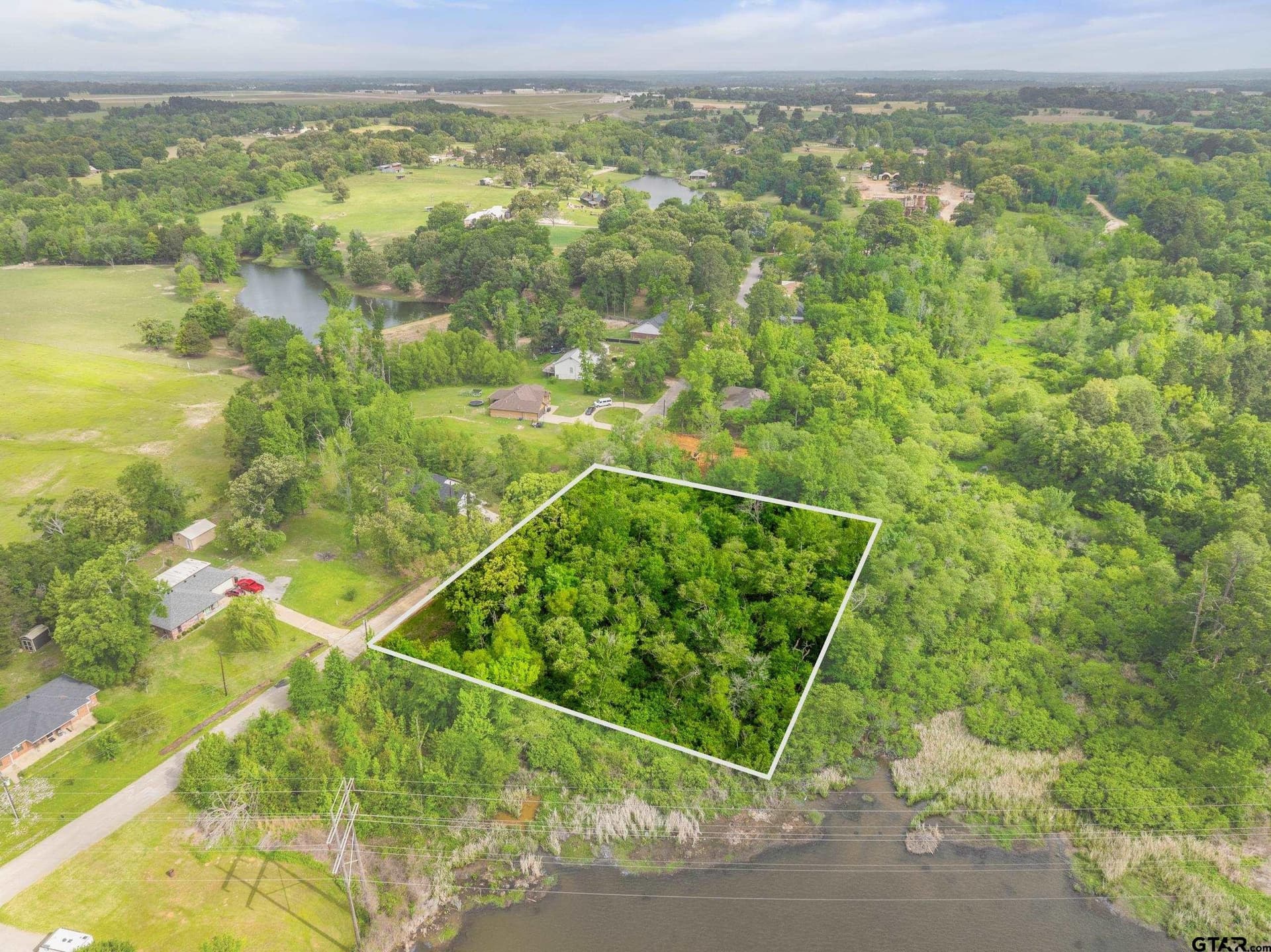 0.7 acres in Smith County - photo 6