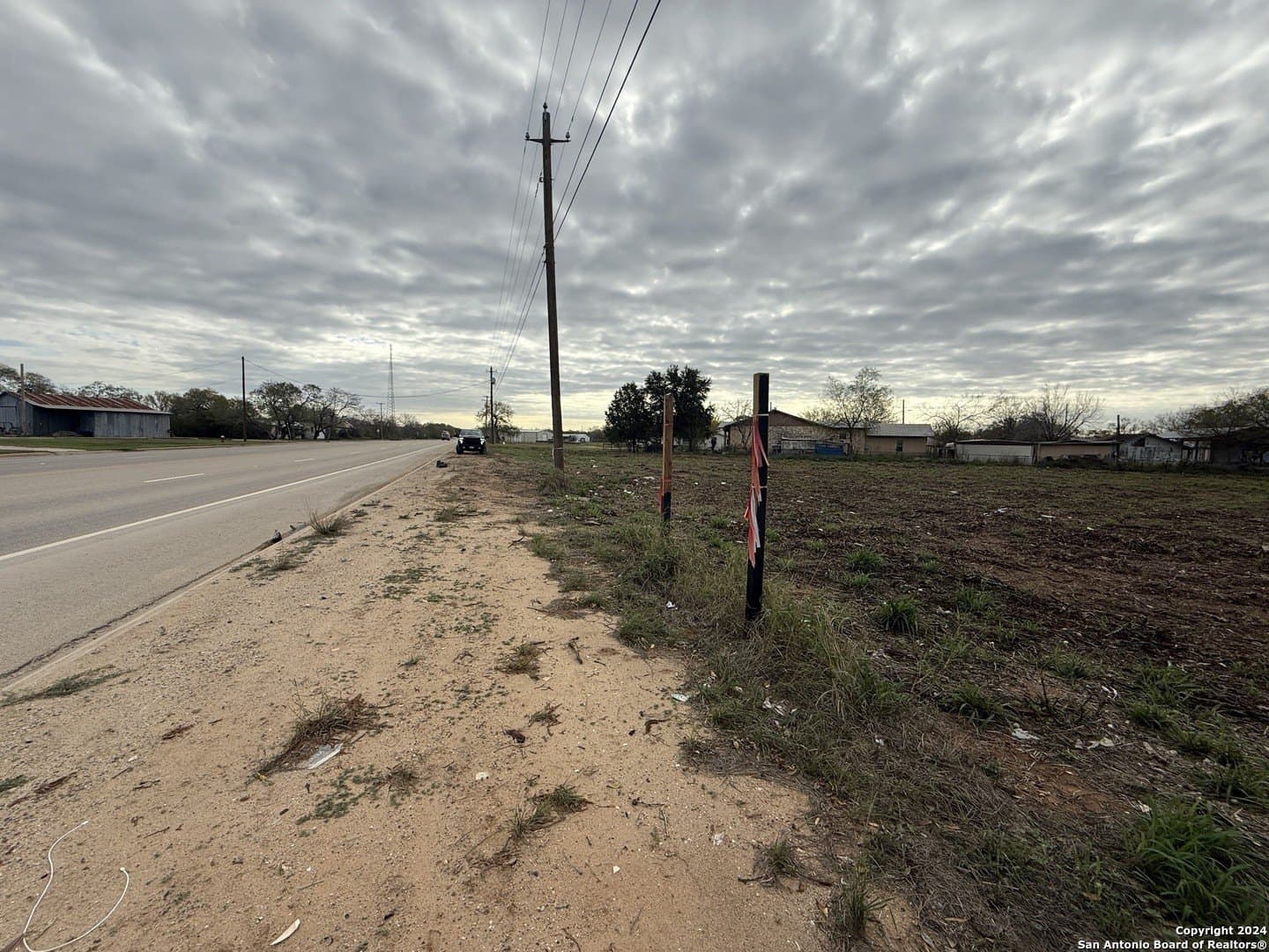 3.1 acres in Atascosa County gallery image 4