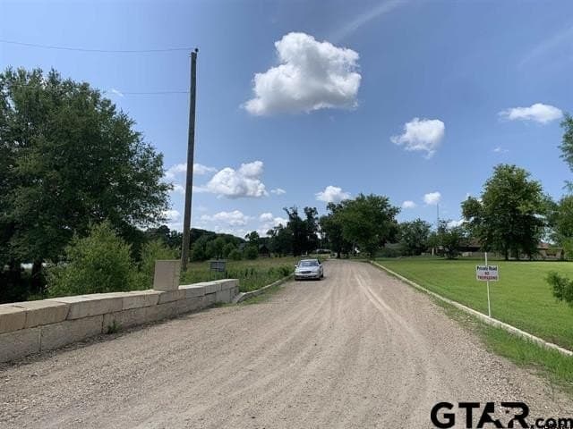 0.5 acres in Smith County - photo 4