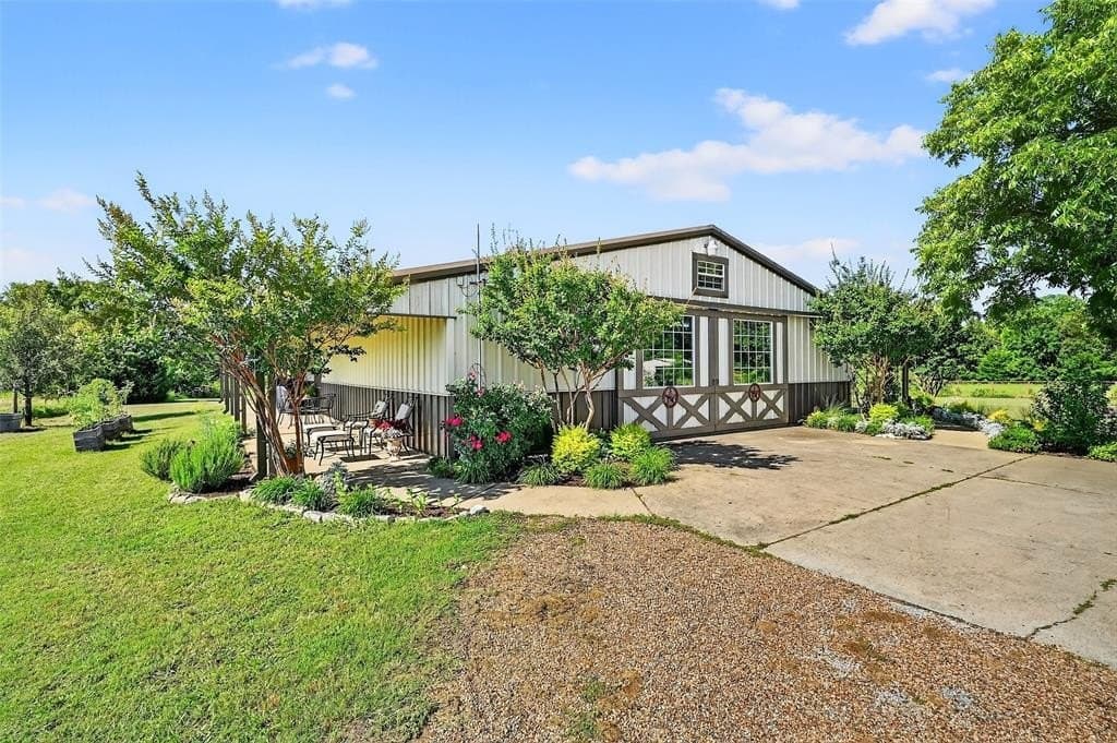 11.04 acres in Denton County gallery image 2