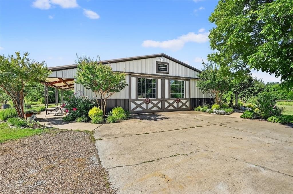 11.04 acres in Denton County gallery image 3