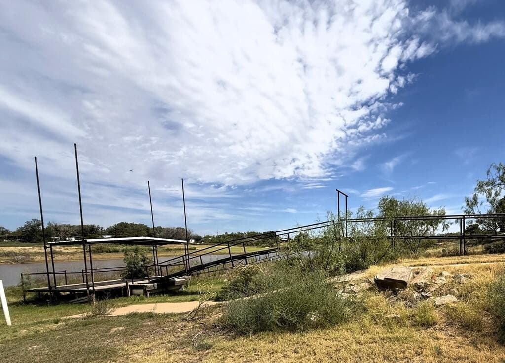 0.47 acres in Mitchell County - photo 4