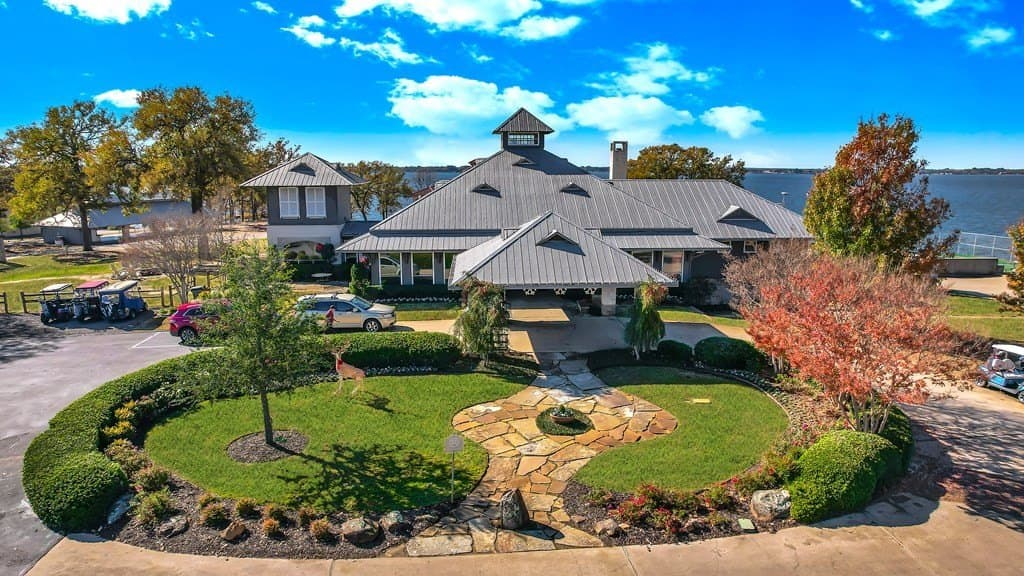 0.26 acres in Henderson County - photo 6
