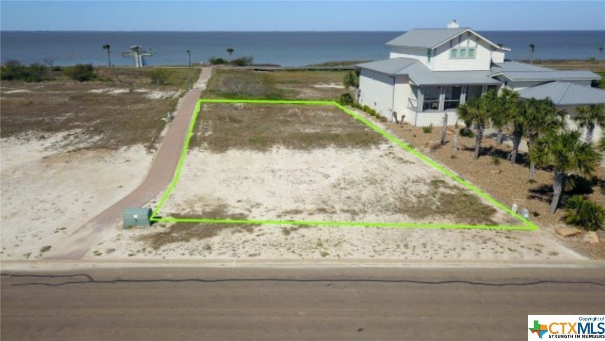 0.72 acres in Calhoun County