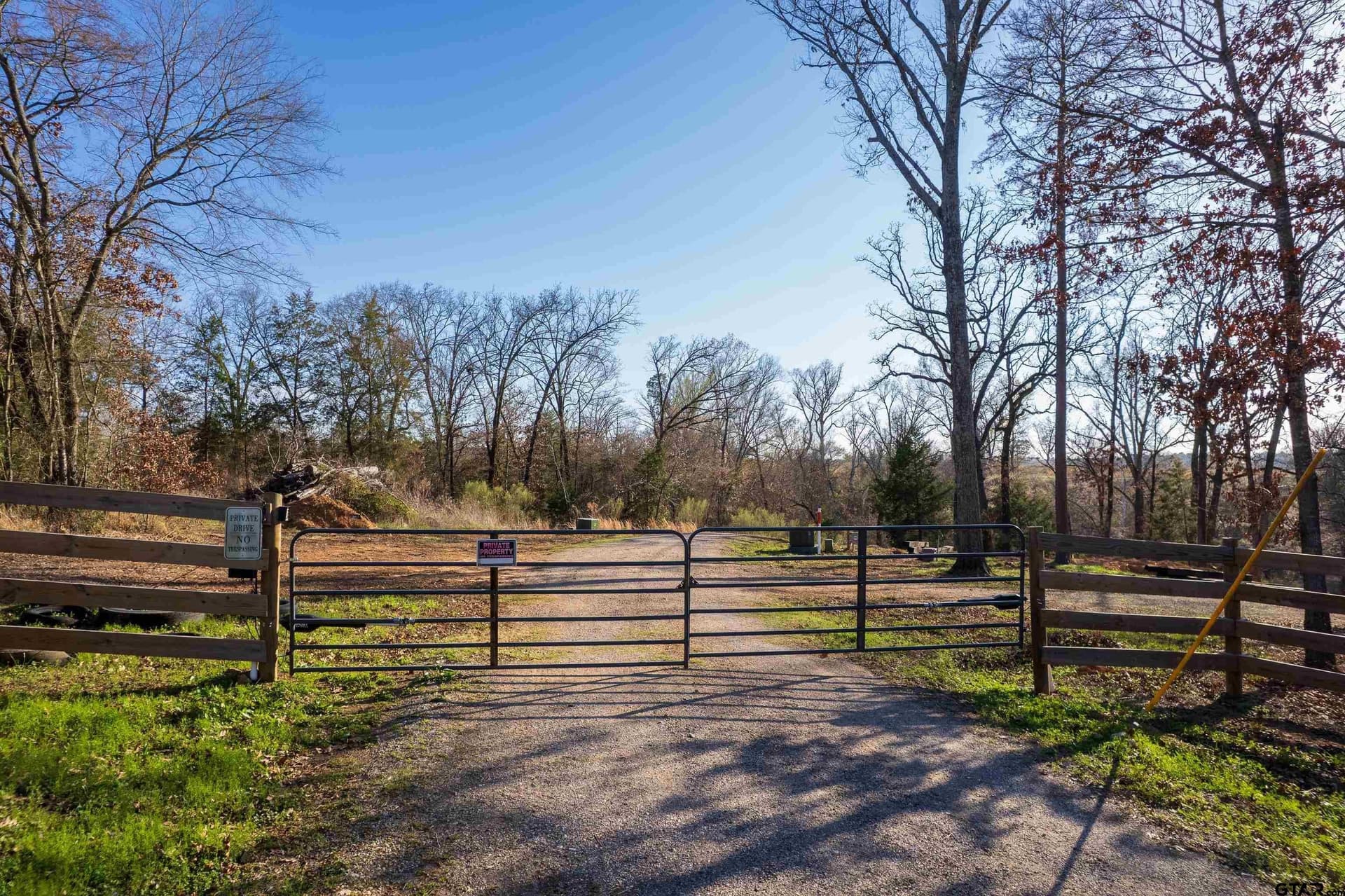 6.98 acres in Camp County gallery image 3