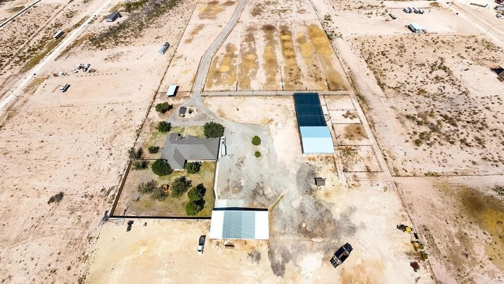 32.56 acres in Midland County