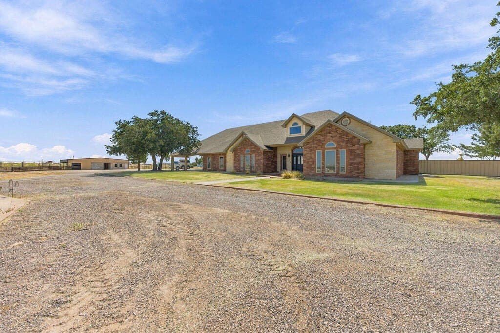 32.56 acres in Midland County - photo 3