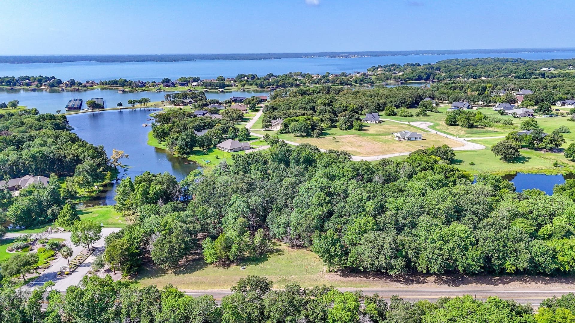 1.05 acres in Navarro County - photo 21